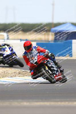 media/Jul-19-2025-TrackDaz (Sat) [[ff1509a44a]]/A Group/12pm (Turn 1)/